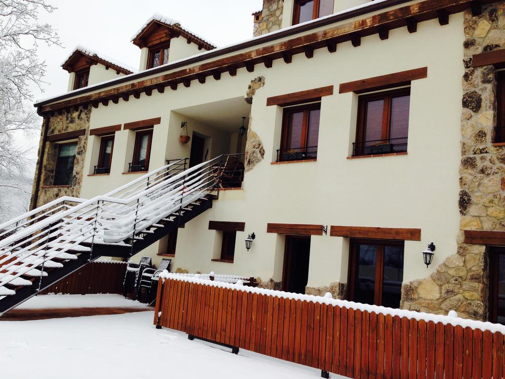 Casa De Navalhorno Valsain Apartman La Pradera de Navalhorno Kültér fotó